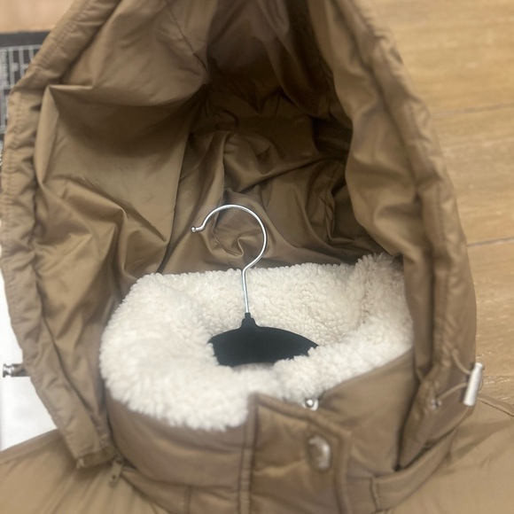 Michael Kors Beige hooded coat worn for 3 hours - Picture 2 of 8